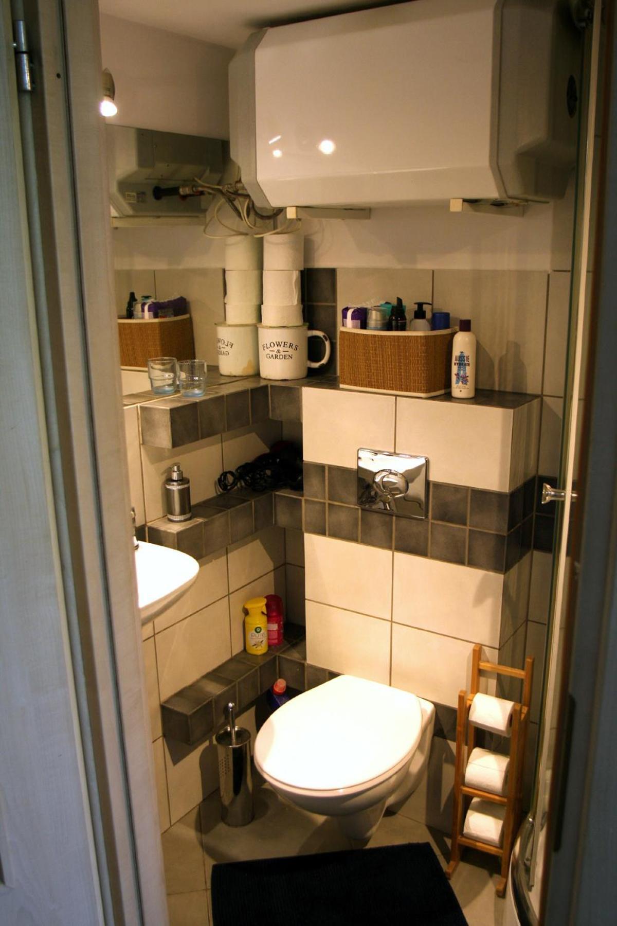 Smallest Spot In Town, Center * Krakau